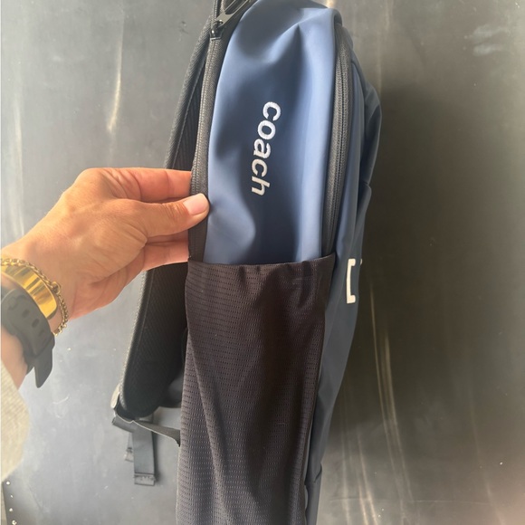 Solidcore Backpack - Picture 4 of 6